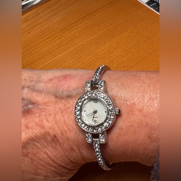 Vintage Rhinestone Bracelet Watch | Japan MOVT Quartz | New Battery - Picture 3 of 10